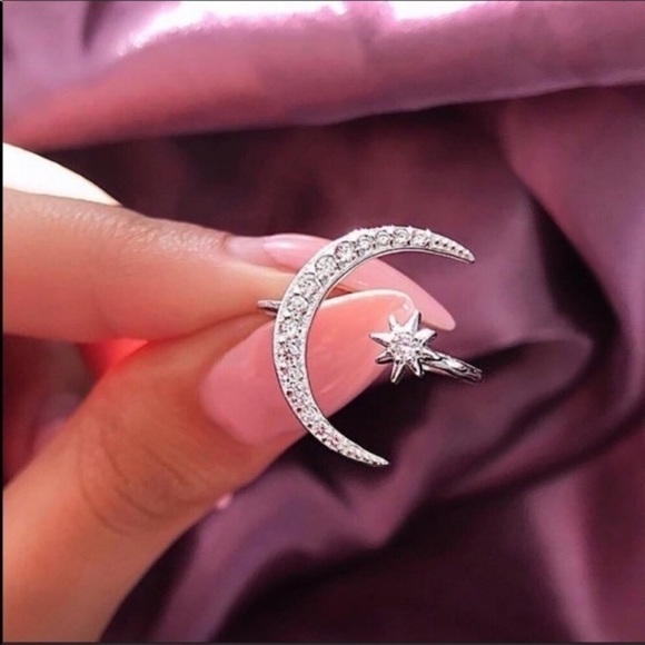 NEW FASHION RING MOON 🌙 - Picture 2 of 5